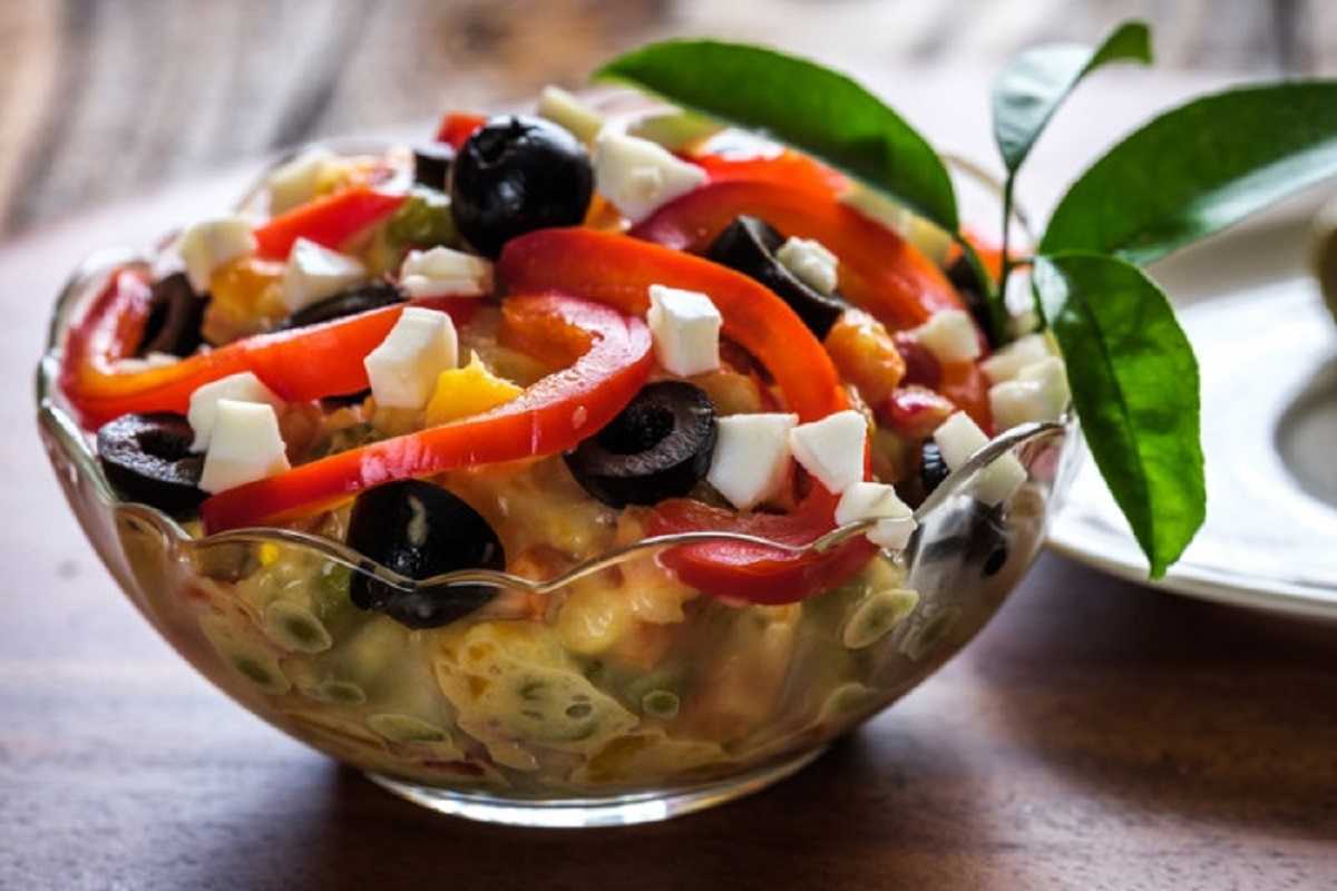 Итальянский салат с макаронами и ветчиной: рецепт с фото - samchef.ru