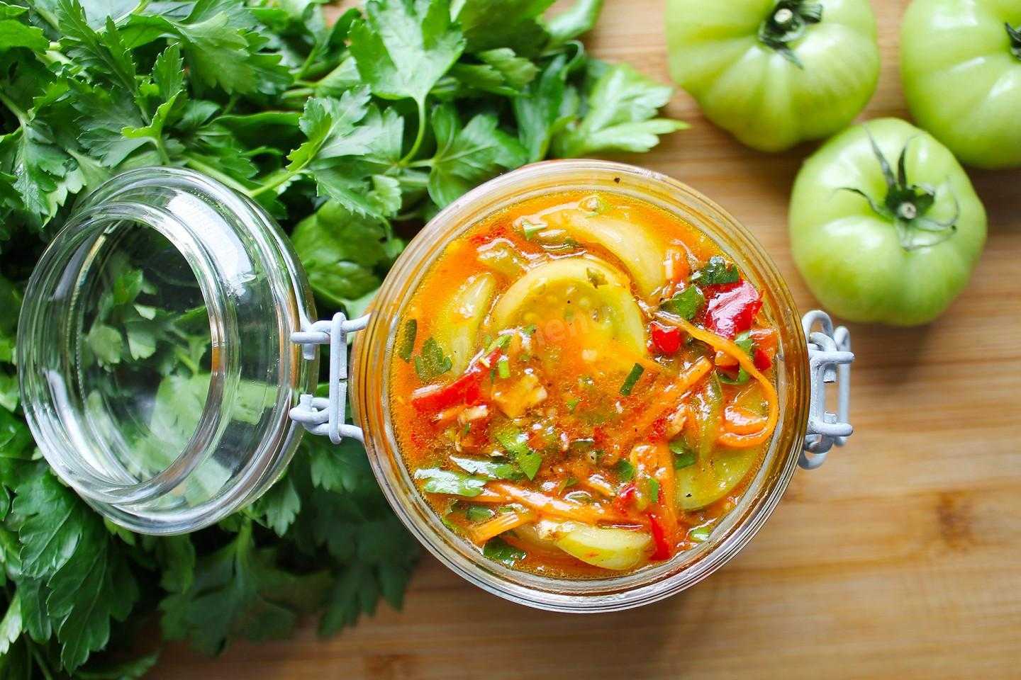 Как приготовить салат из помидоров и огурцов – варианты приготовления