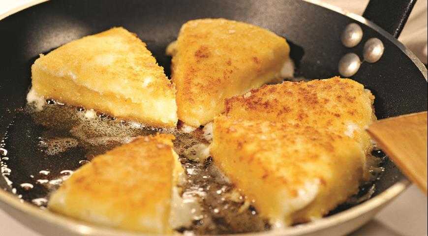 Как правильно жарить сыр халуми на сковороде - пошаговый рецепт